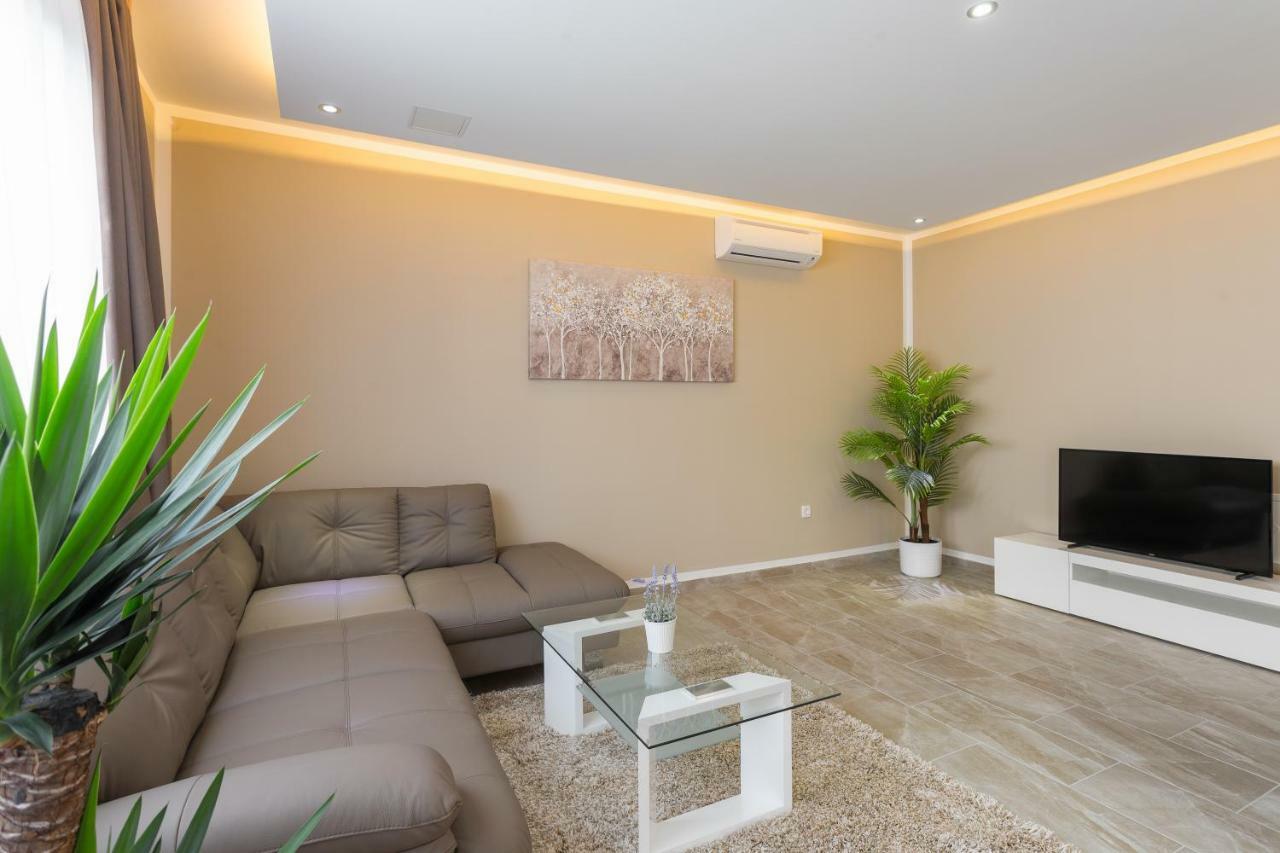Villa Nicolina Kaštela Esterno foto